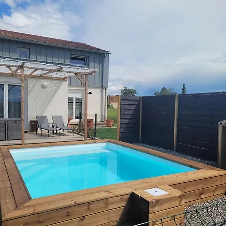 Chez Mat Et Isa Apartment *